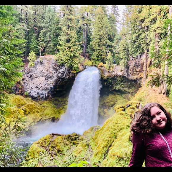 Meet your Posher, Kris - Picture 5 of 5